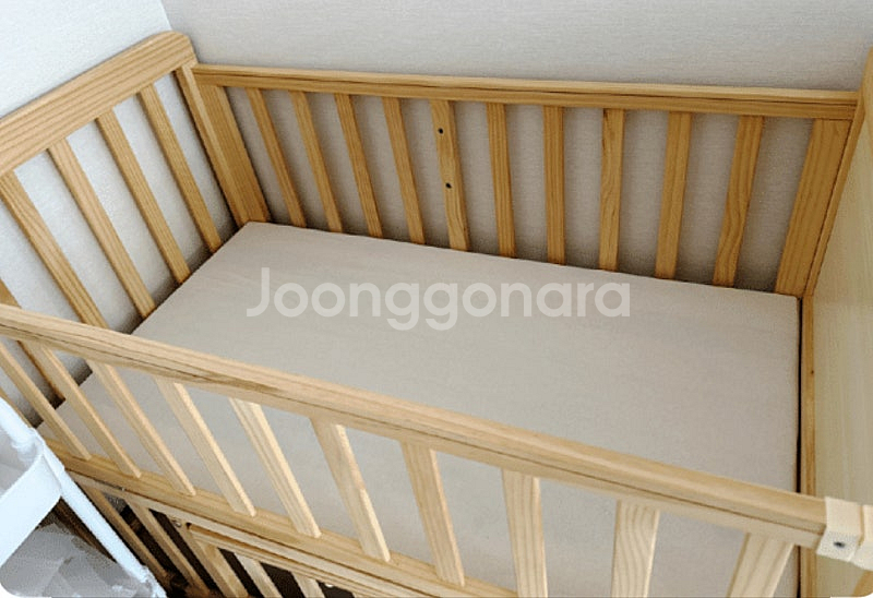 아기침대 입니다 저렴한가격에 내놓습니다--0