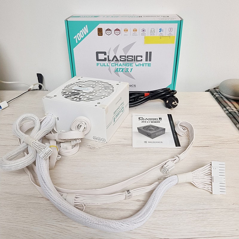 마이크로닉스 Classic II 풀체인지 700W 80...--0