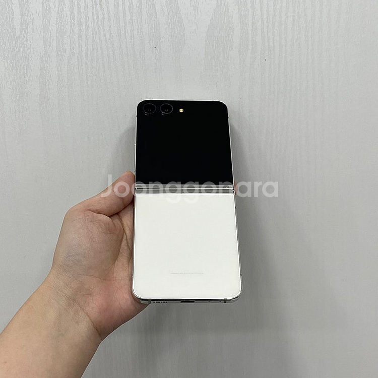 63090 갤럭시Z플립5 512기가 크림 공기계 팝니다 39만원--0