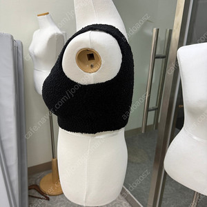 여성 마네킹 4개, 남자 마네킹 1개 일괄 판매합니다.