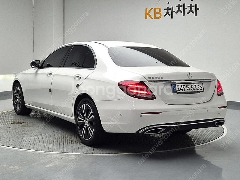 (실차주)벤츠 E-클래스 W213 E220d 아방가르드...--2