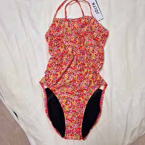 졸린 위스퍼 줄리안