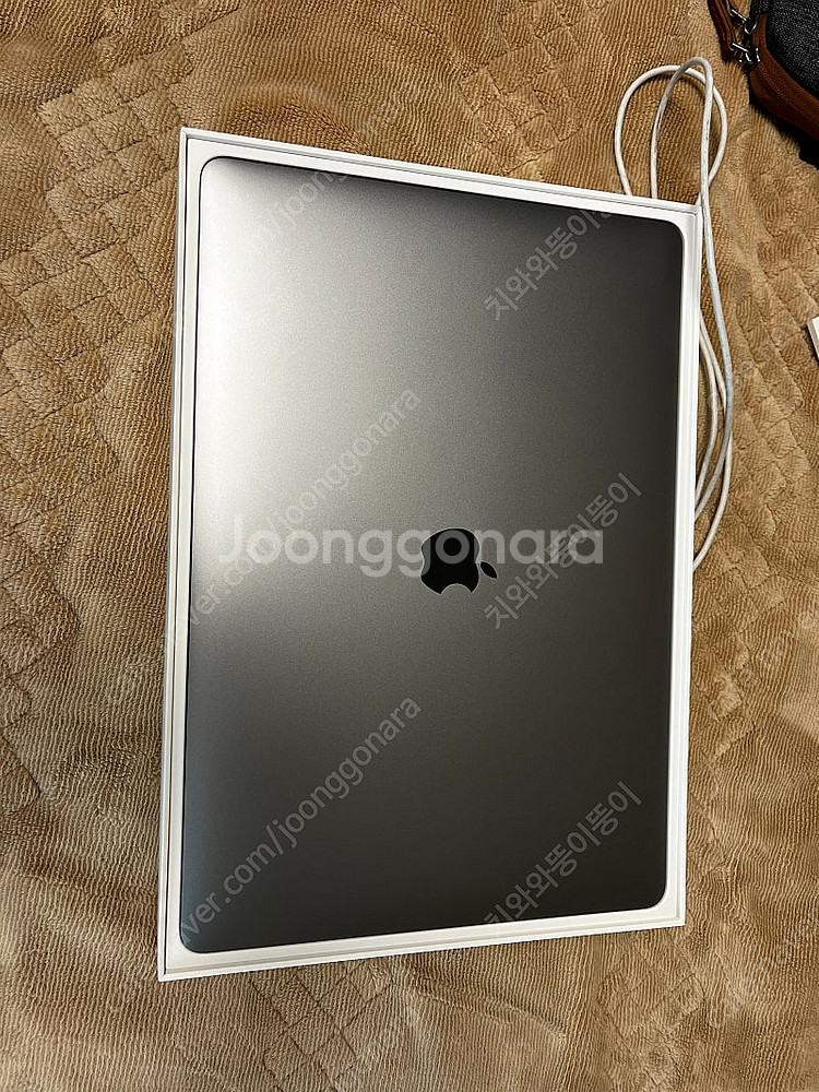 15인치 맥북프로 2017 터치바 512SSD 2.9c...--3