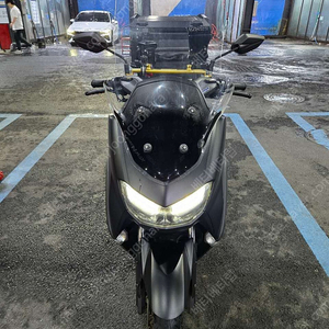 Nmax125 오토바이23년식 (배달풀세팅) 팝니다.