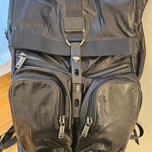 TUMI