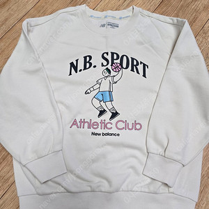 뉴발란스맨투맨130