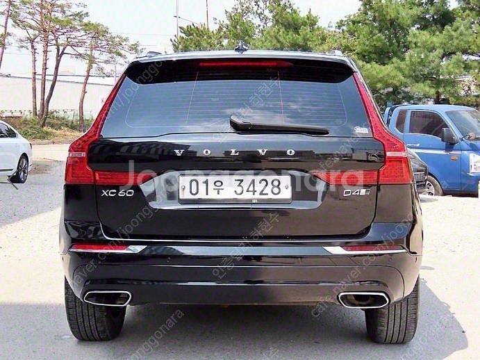 @17년식 XC60(2세대) D4 AWD 인스크립션 전...--4