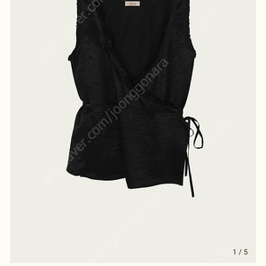 RIBBONBIT 리본빛 Tippy Shirring Blouse - Black