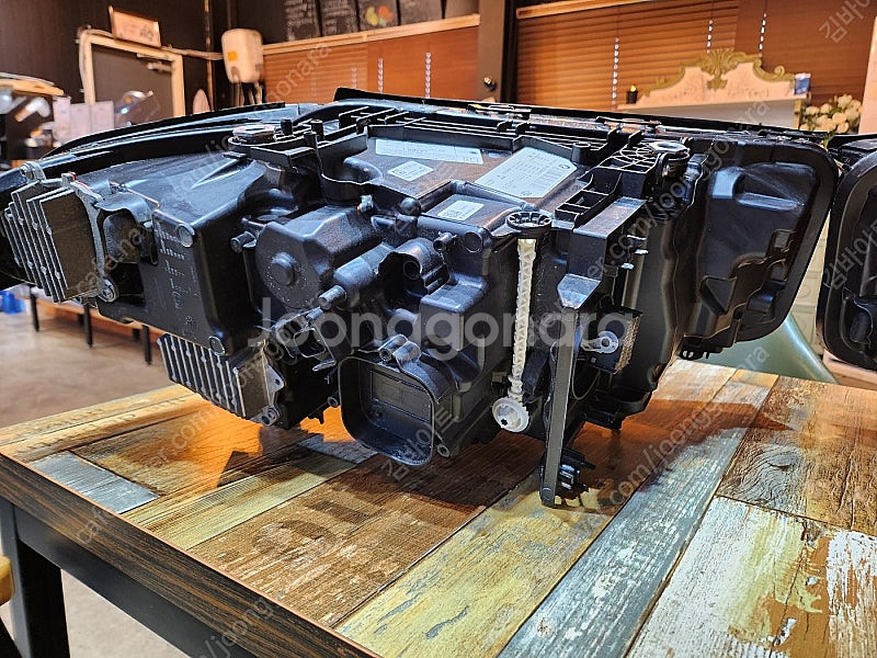 BMW 530E 레이저 라이트 SS급 1대분 판매 합니...--5