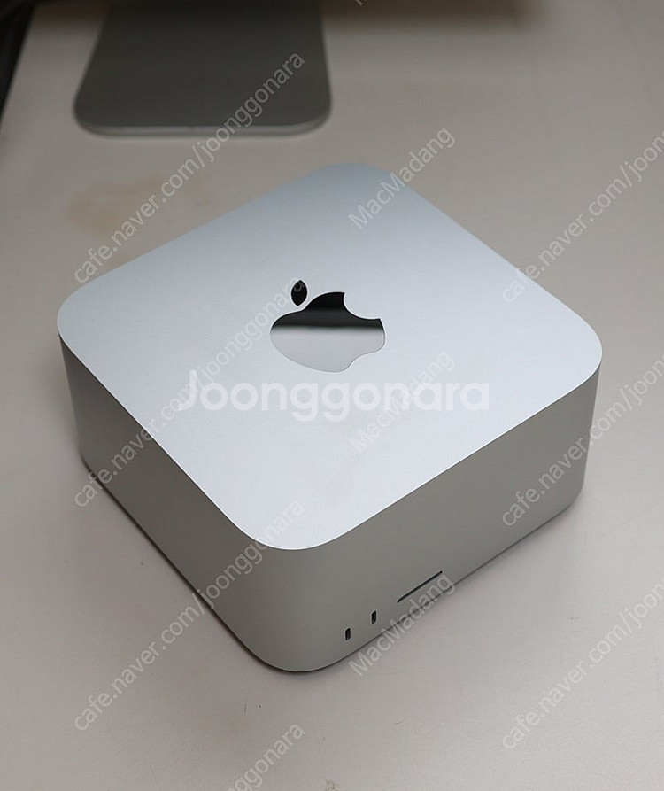맥 스튜디오 Apple M1 Max - 32GB RAM...--0
