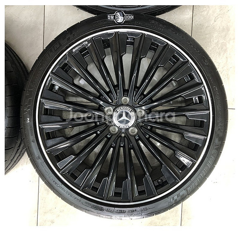 벤츠 E클래스 W214 20인치 마차 휠타이어 블랙 신...--2