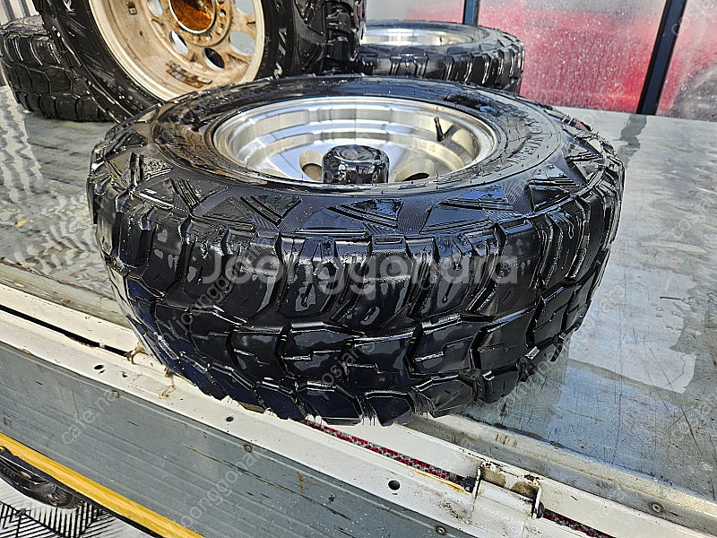 MT31타이어+머드락휠15인치 (한대분)--3