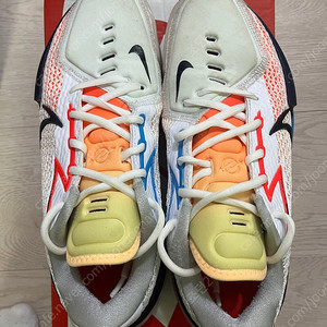 [250] 나이키 지티컷1 화이트 레이저 블루