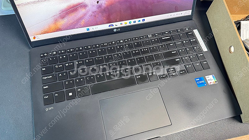 LG gram 2022 블랙 15인치--1