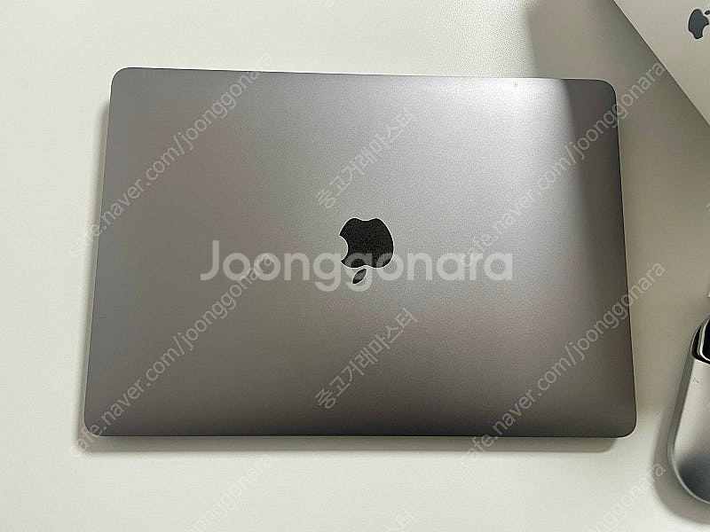 맥북에어2020 (I5/8G/256GB) 상태 S급 풀...--2