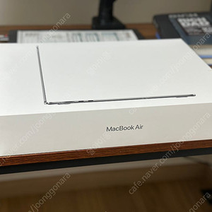 2024 맥북에어 15인치 M3 512GB / 16GB ( MXD13KH/A ) 스페이스 그레이 S급 + 악세사리 팝니다. 대전 직거래.