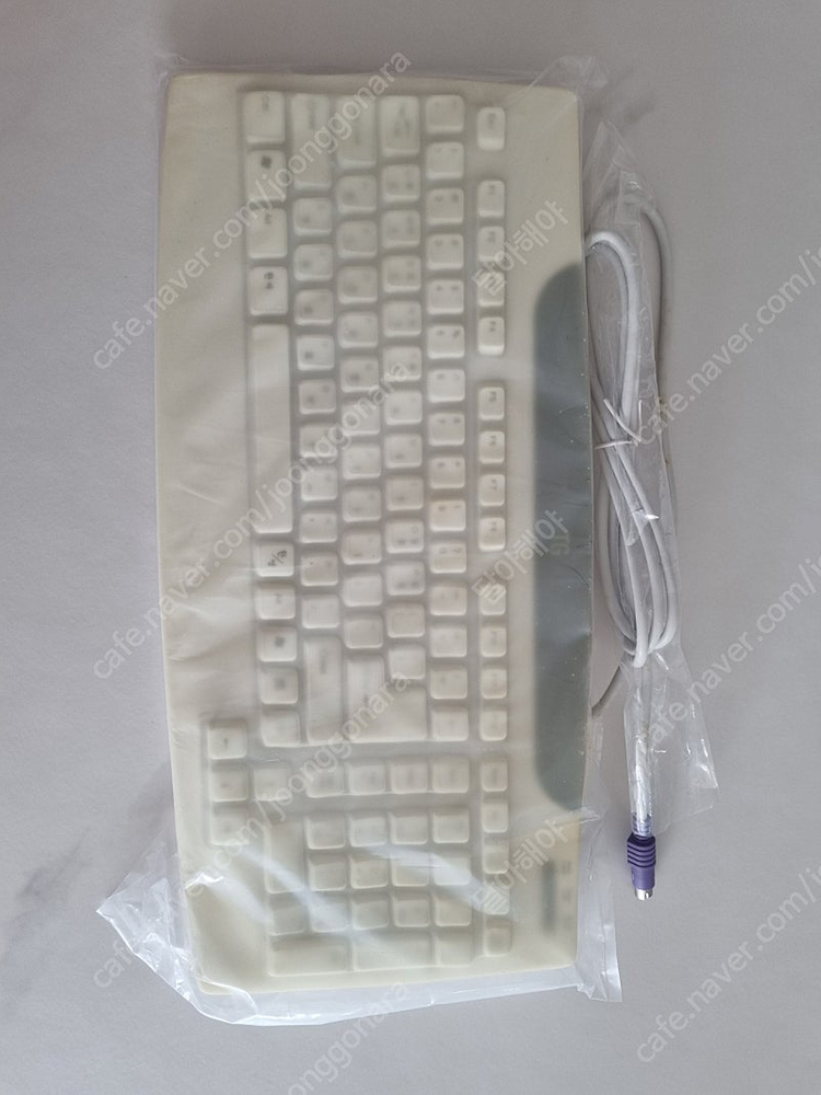 삼보컴퓨터 TG 구형 키보드 레트로 키보드 TRI-750 화이트 미개봉 새제품 팝니다.--2