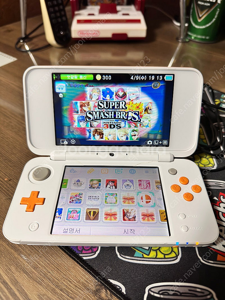 new 2ds xl 팝니다.--2