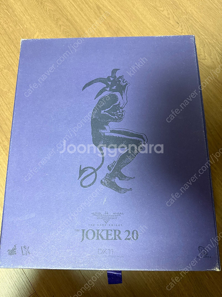 핫토이 다크나이트 조커 판매합니다--3