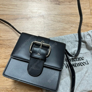 비비안웨스트우드 가방판매합니다(정품 배송비포함)