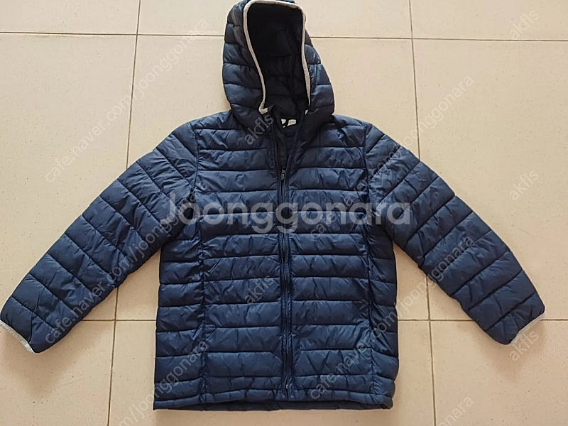 남아 140 옷 묶음(갭 경량패딩+갭티들)--0
