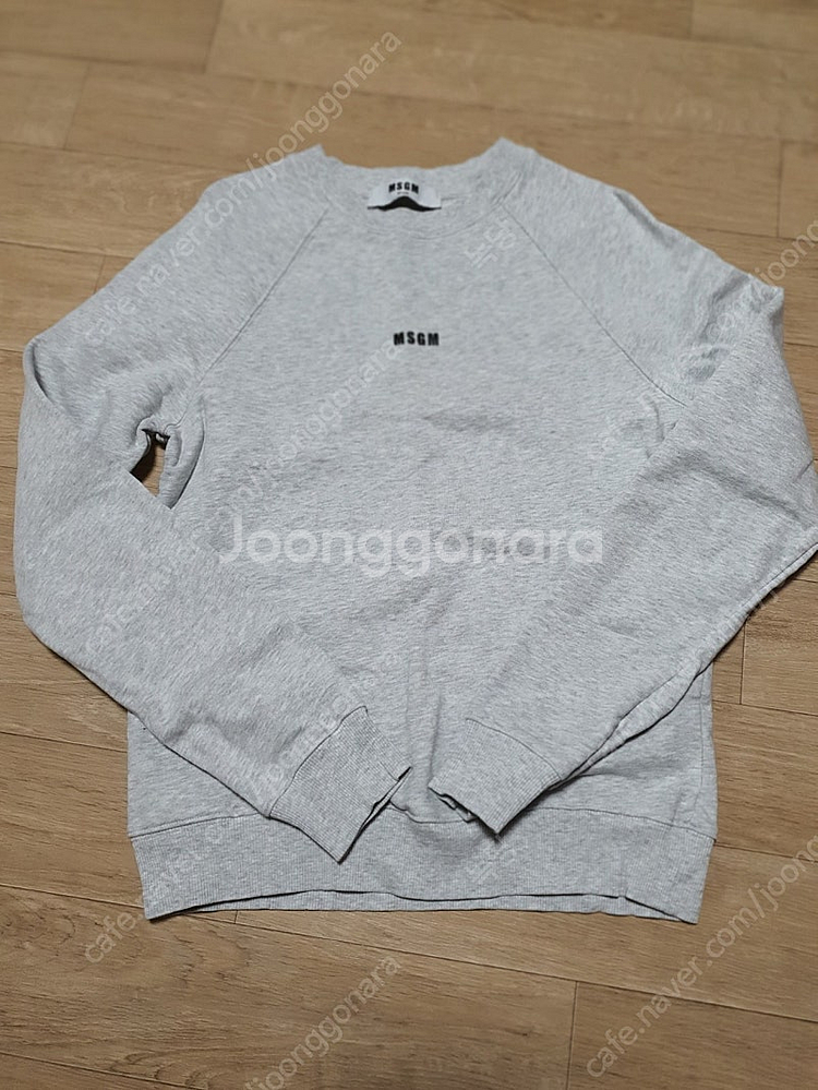 msgm 맨투맨 스몰사이즈 반값택포--0