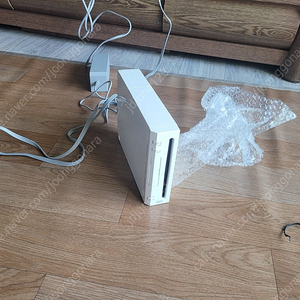 닌텐도 wii 본체 판매합니다.