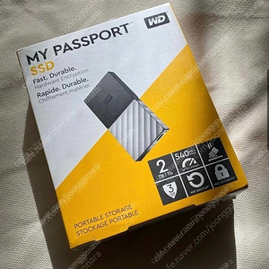 WD 마이패스포트 ssd 2테라 판매합니다 (미개봉)