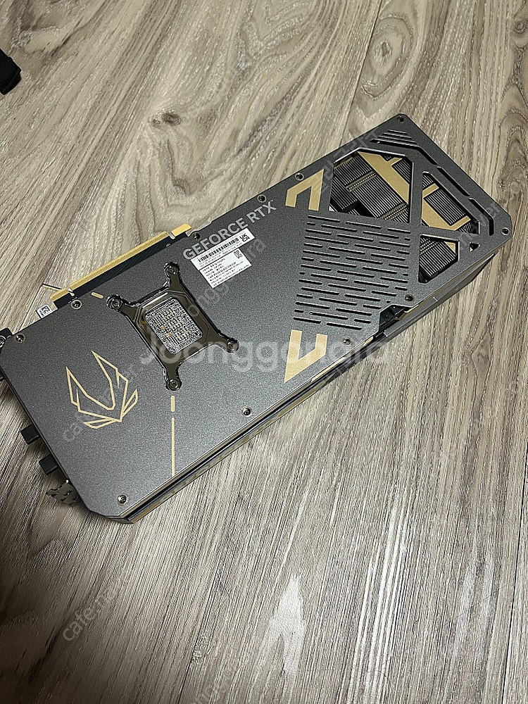 조텍 지포스 RTX 5080 솔리드 OC 16GB--4