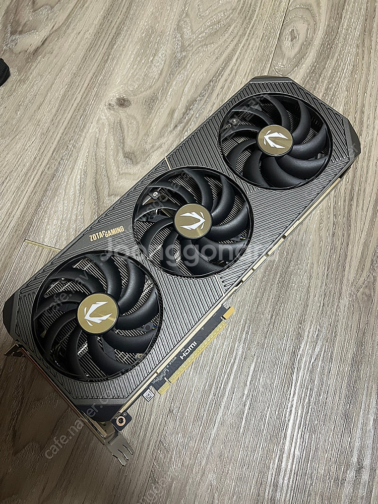 조텍 지포스 RTX 5080 솔리드 OC 16GB--0