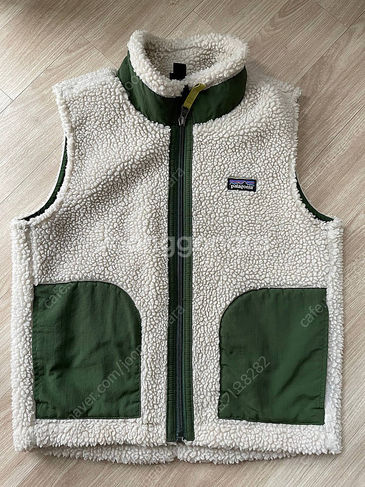 파타고니아 키즈 조끼2개 리버시블점퍼 일반점퍼 총 4개 팝니다--0