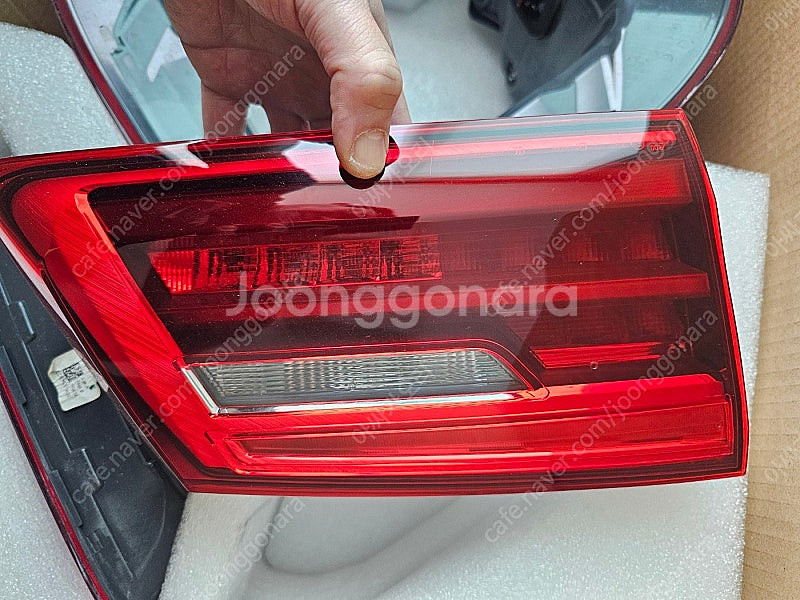 F90 M5 20년식 테일램프 판매합니다.--6