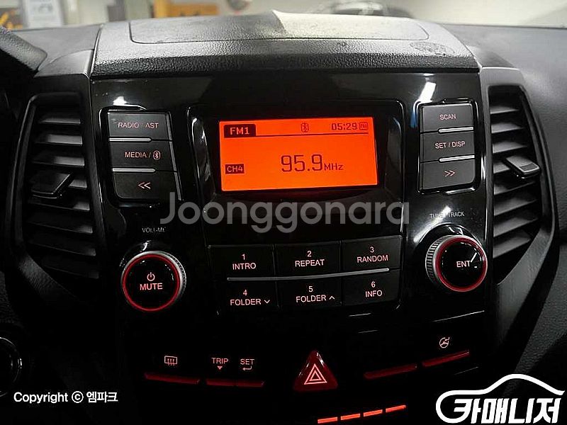 [KG모빌리티(쌍용) ]티볼리 에어 2WD 디젤 1.6...--4