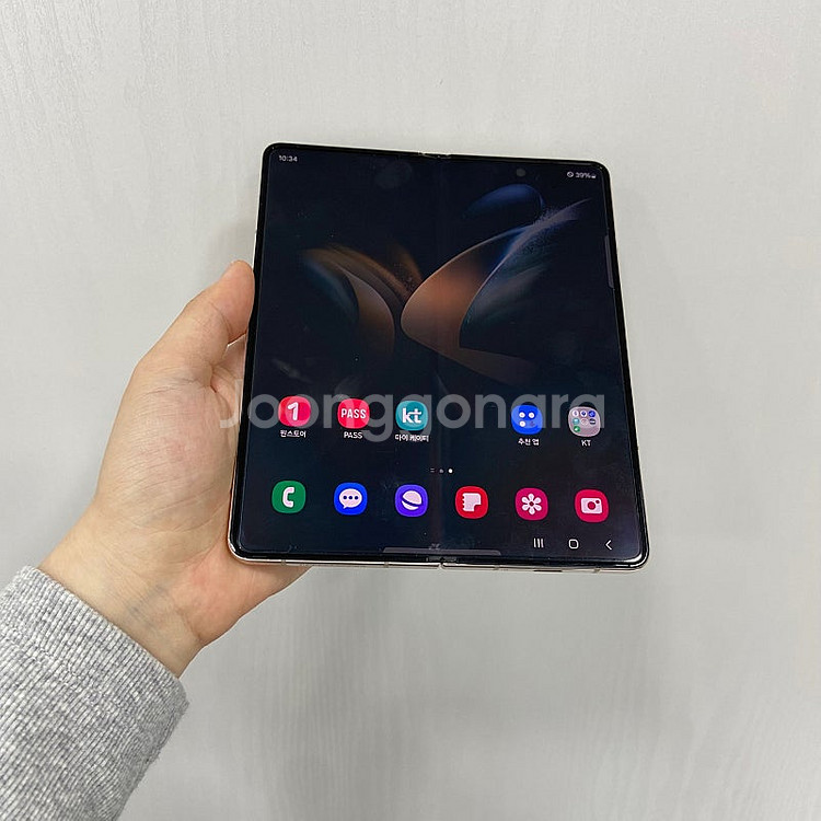 82357 갤럭시Z플립4 512기가 베이지 공기계 팝니다 51만원--0