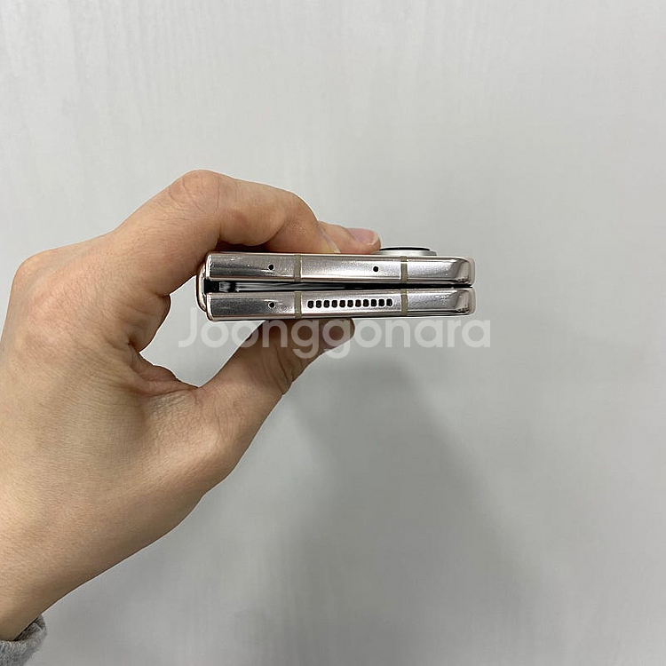 82357 갤럭시Z플립4 512기가 베이지 공기계 팝니다 51만원--7