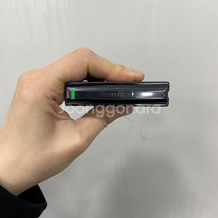 82973 A급. 갤럭시Z플립4 512기가 블랙 삼성리퍼폰 팝니다 <33만원>--5
