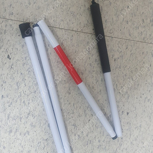 시각장애인 지팡이 맹인 흰지팡이