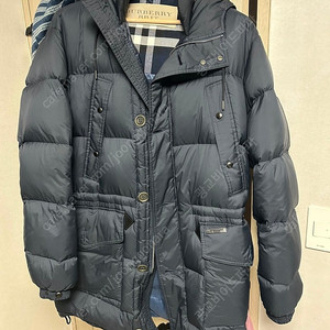 버버리 패딩 L (105 사이즈)