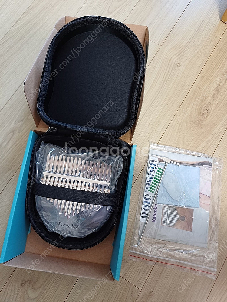 코린별 투명고양이 17음계 아크릴 칼림바 새제품--0