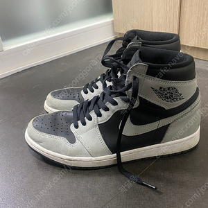 조던1 하이 블랙 스모크그레이 285