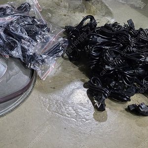 [경남 창원] 미사용 새거 컴퓨터 전원케이블 70개 일괄판매 (택포)