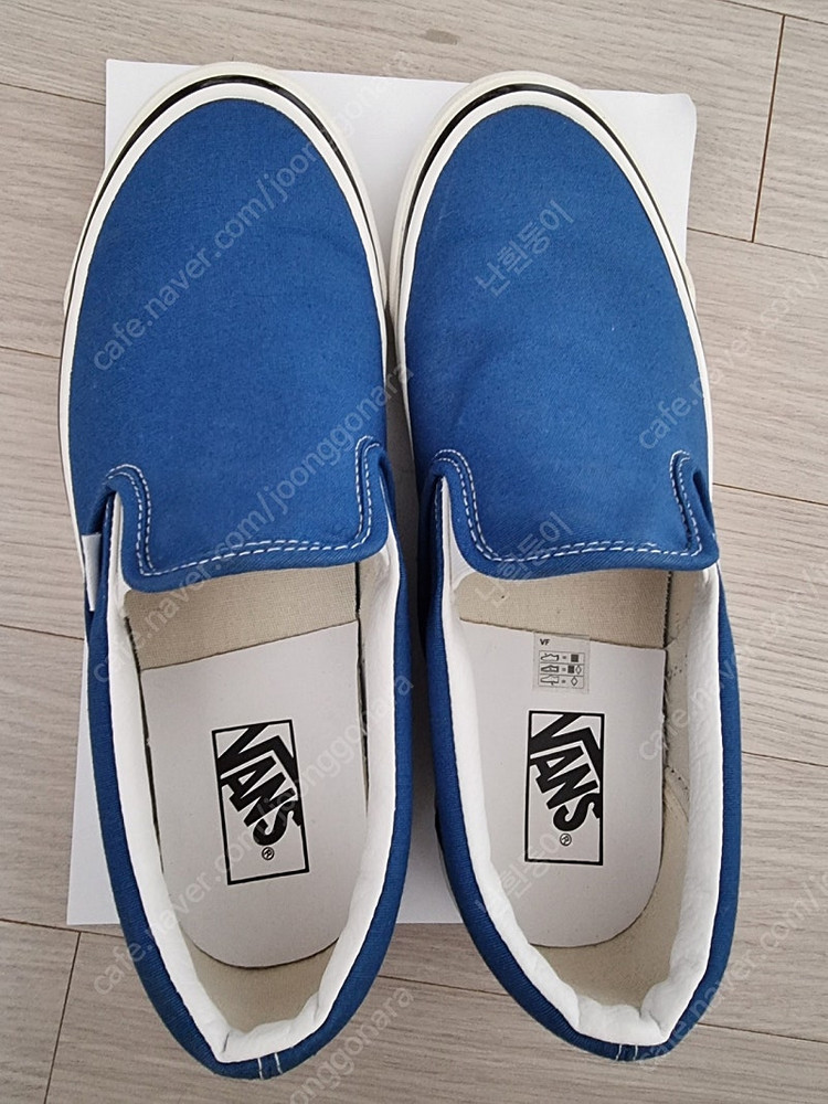 반스 슬립온 흰파 280사이즈 판매해요--2