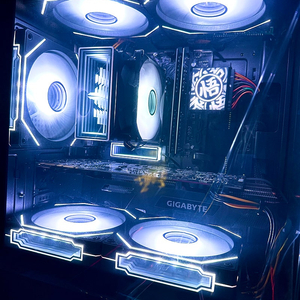 블랙 감성 어항PC (i3-12100F + GTX1070) 배그·발로란트 상옵 쌉가능! 본체 팝니다.