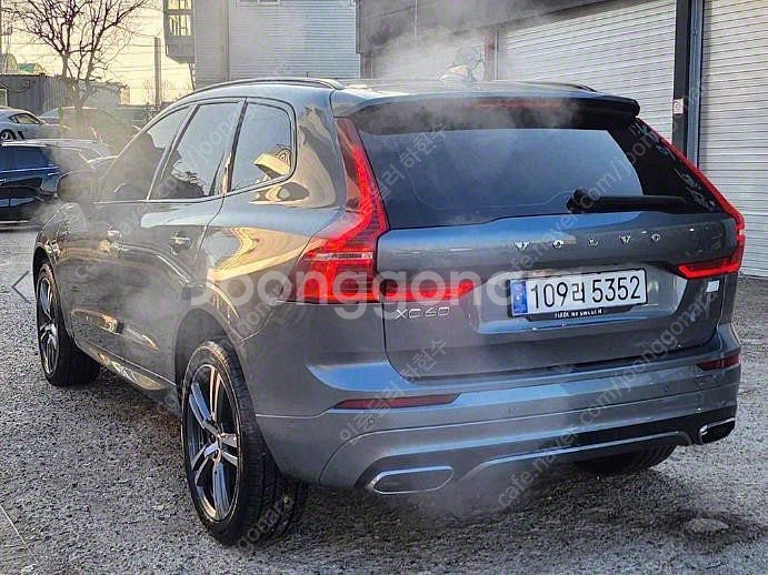 @21년식 XC60(2세대) T8 AWD R 디자인 전...--3