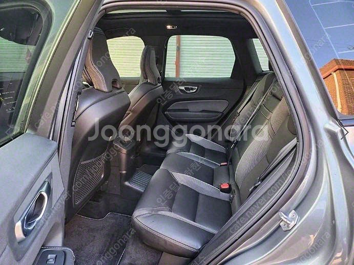 @21년식 XC60(2세대) T8 AWD R 디자인 전...--6