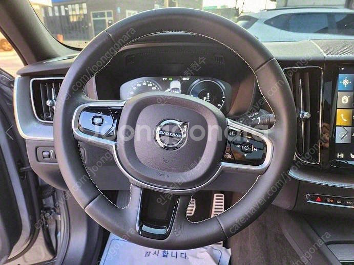 @21년식 XC60(2세대) T8 AWD R 디자인 전...--7