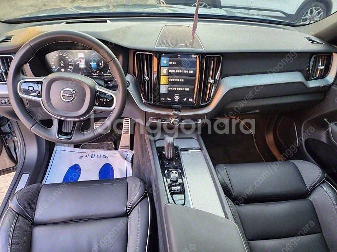 @21년식 XC60(2세대) T8 AWD R 디자인 전...--9