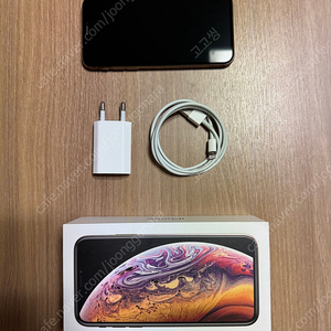 아이폰 XS 골드 256GB 박스풀셋 판매합니다.