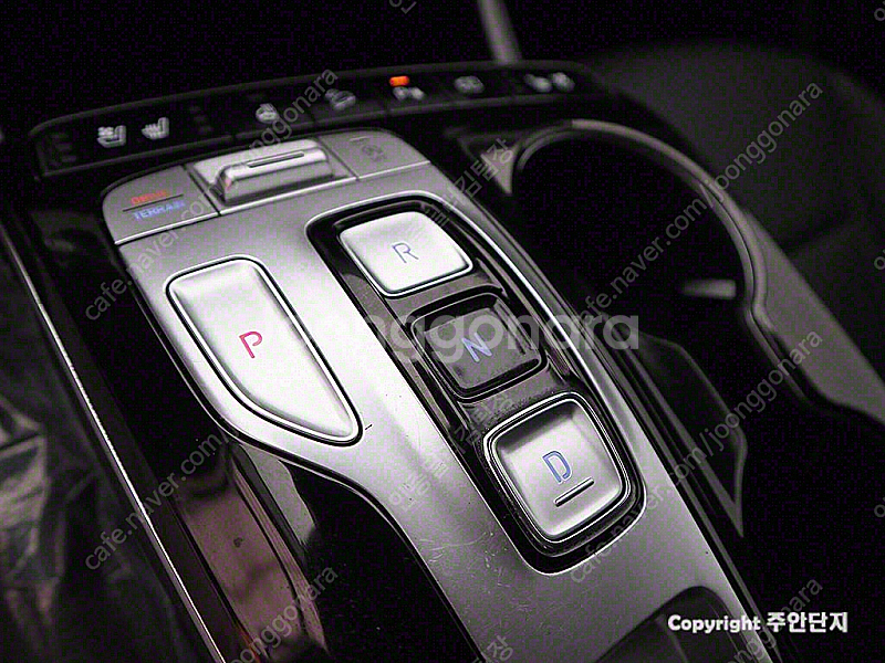 현대 투싼 (NX4) 디젤 20 4WD 프리미엄 최저가...--6