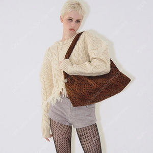 샌드뮤지엄 cactus hobo bag 레오파드 탠 새상품 숄더백 호보백 디자이너가방브랜드
